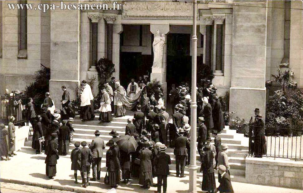 Consécration de l’Église du Sacré-Cœur - Le Cardinal Touchet présidant la cérémonie - 1923
